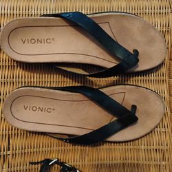 Vionic Flip Flops 