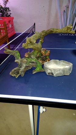 Reptile enclosure logs, water bowl