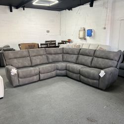 FINANCING AVAILABLEโผ๏ธ(Free Delivery) New Ashley Next-Gen 5 Piece Power Sectional Sofa Couch