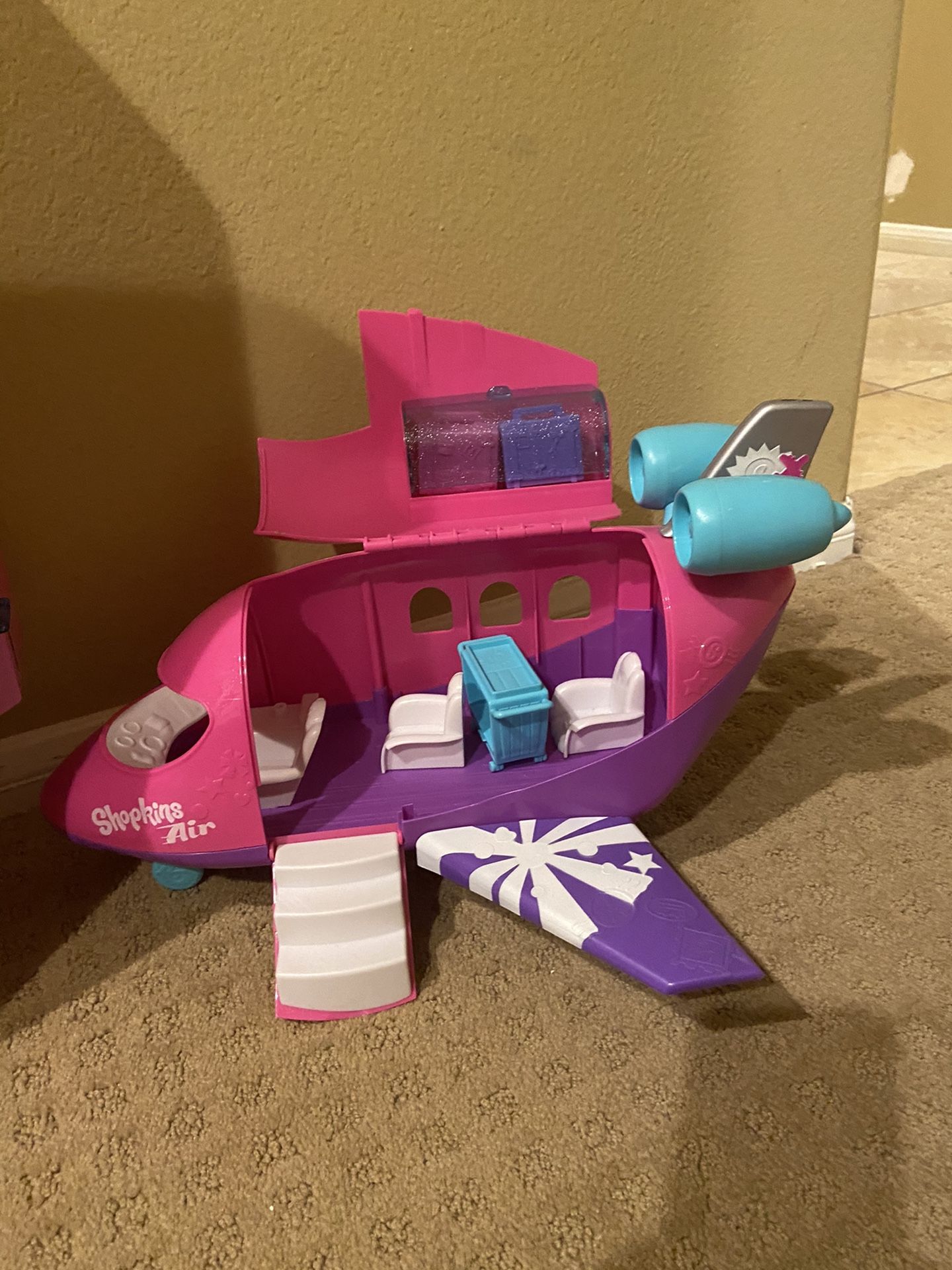 Shopkins Plane