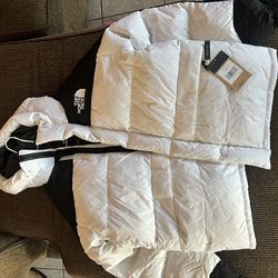 North face puffer jacket