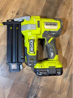 Working 100% 18 gauge Brad nailer cordless 18v with battery Ryobi