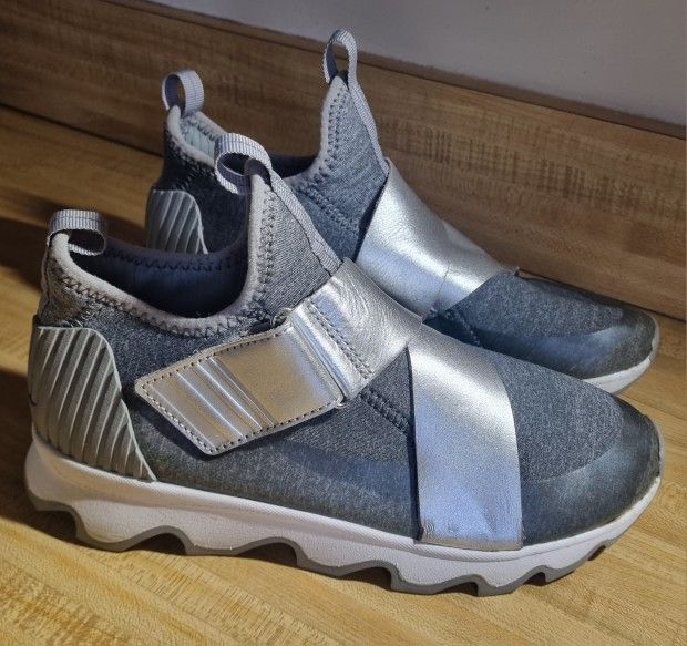 Sorel Women's Kinetic Sneak sneaker