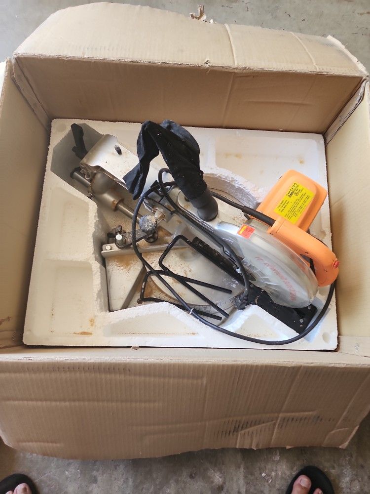 10" Chicago Electric Compund Slide Miter Saw C