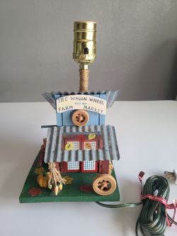 Vintage Harvest Farm Market Bird House Lamp