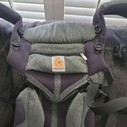 Ergobaby 