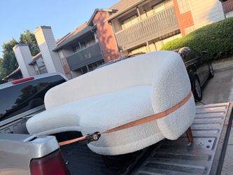 Beautiful lounger $200