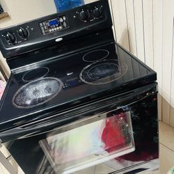 Whirlpool Oven Range/Stove Black