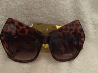 Nicki Minaj sunglasses