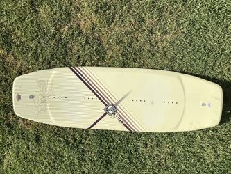 CWB “Pure” Wakeboard with Fins 134