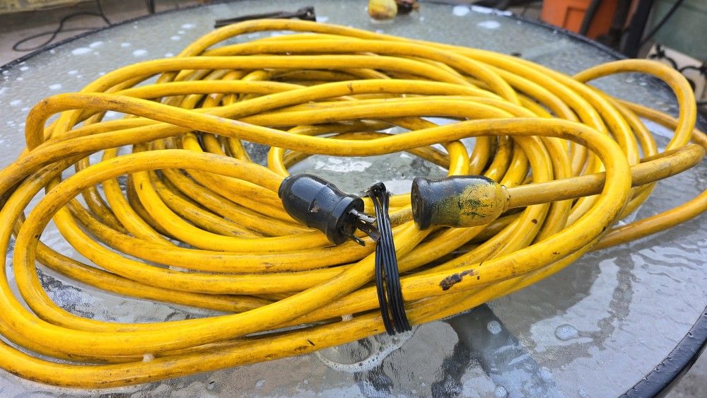Heavy Duty Extencion Cord 
