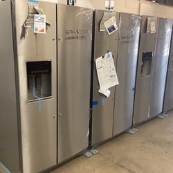 Whirlpool Refrigerator And Kenmore Refrigerator New Scratch And Dent Starting At $1000
