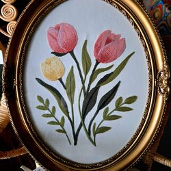 Vintage Crewel Embroidery Tulips Oval Gold Frame 18.5"×15"