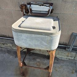 Gas powered washing machine