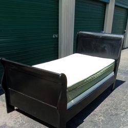 TWIN BED FRAME WITH BOX SPRING AND MATTRESS