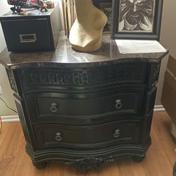 Small Dresser 