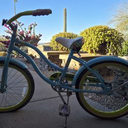 24” Huffy Girls Beach Cruiser Bike