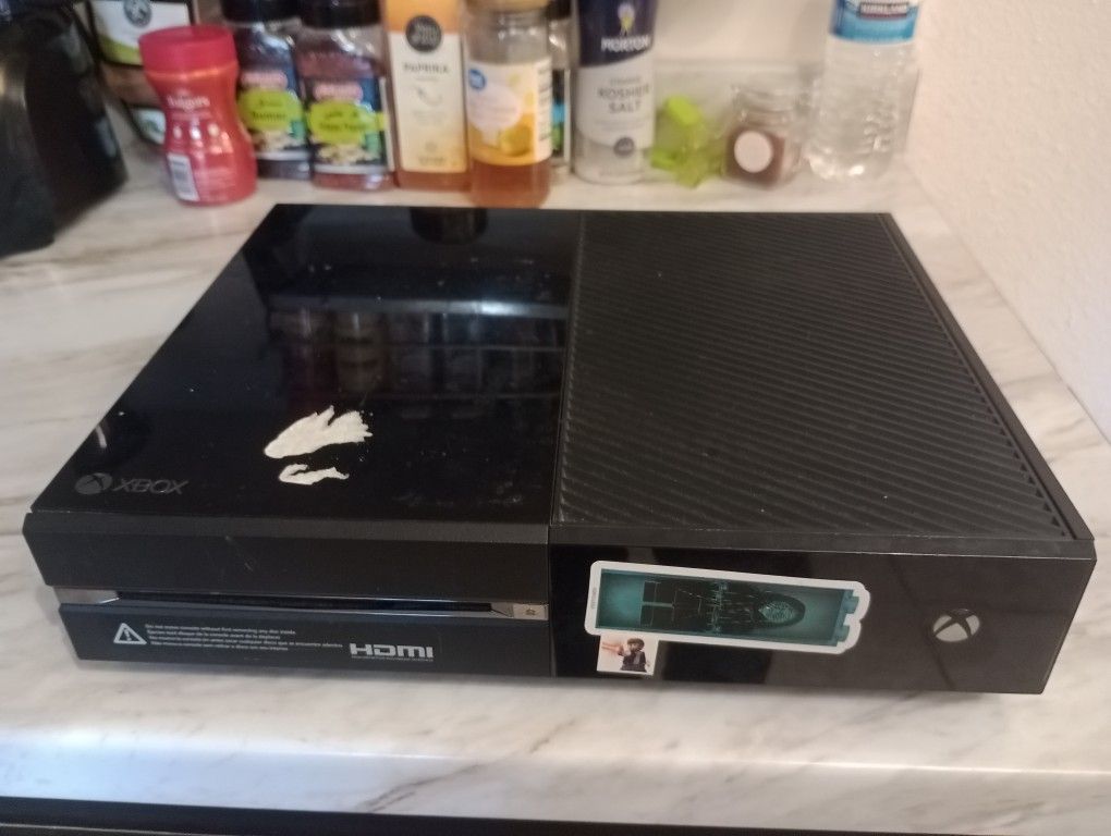 Broken Xbox One Makes A Beeping Sound