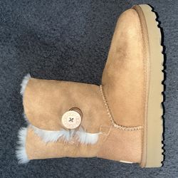 ugg bailey boots brand new!! 