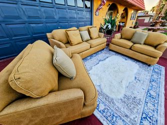 Beautiful living room set couch and chairs sofa Ottoman Pillow Like New Furniture Totally Deep Clean Good Condition No Stains No Smell modern furnitur