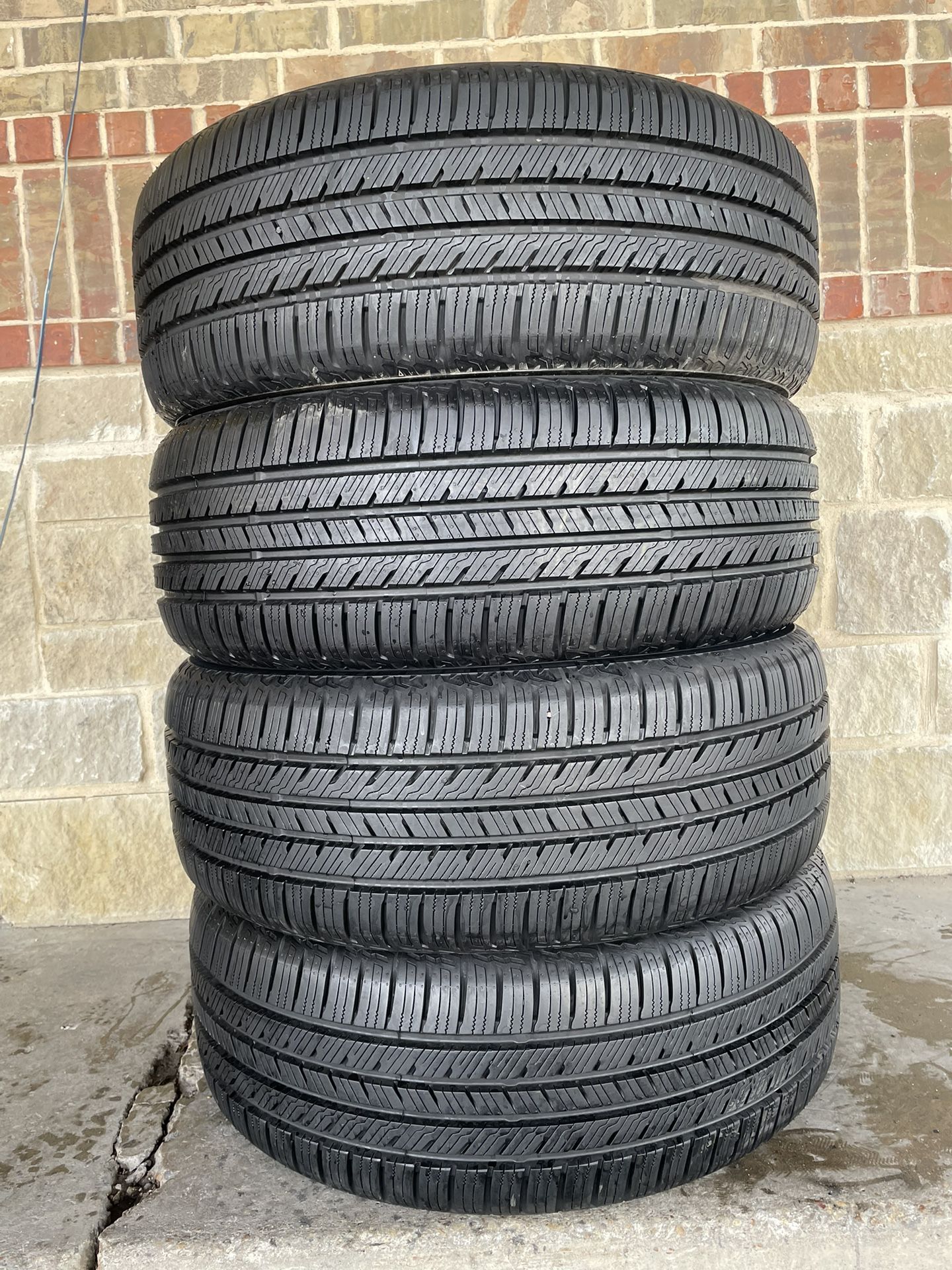 Set Of 4 Yokohama YkCTX 245/50R20 for Sale in Arlington, TX OfferUp