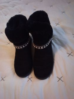 Black Suede Ankle Boots with Fur and Rhinestones. Size  10. Slightly used