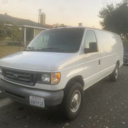 2003 Ford E-250