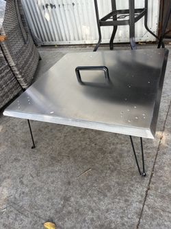 30'' Square Fire Pit Heat Deflector Burner Lid Cover to Push Heat Down and Out with Carrying Handle and Foldable Legs