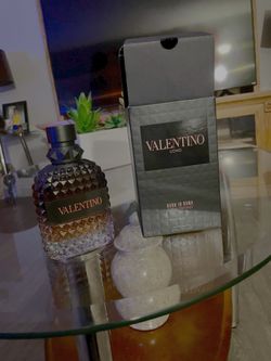 Valentino Born In Roma Coral Fantasy 