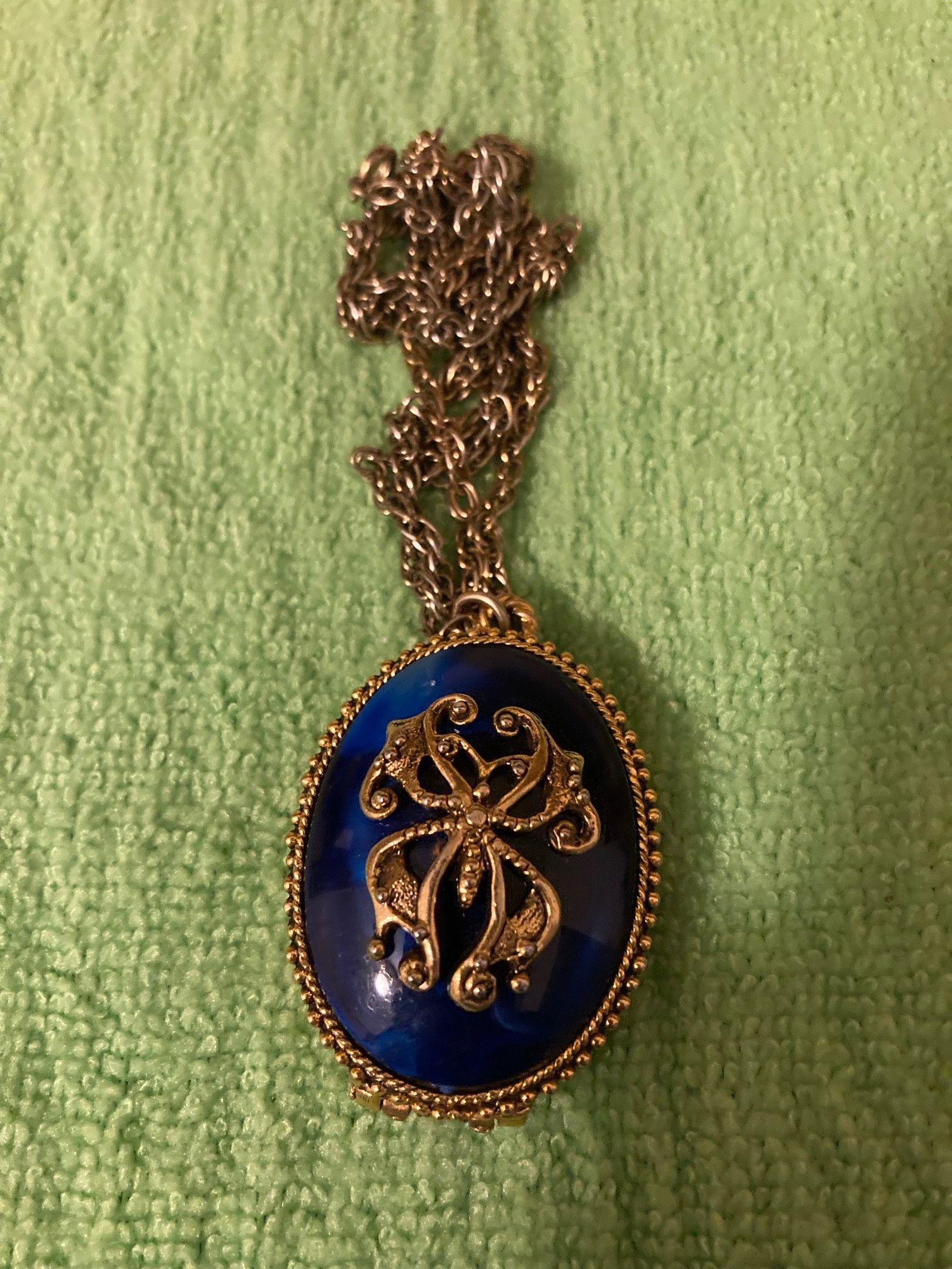 Vintage MAX FACTOR Hypnotique Blue Locket
