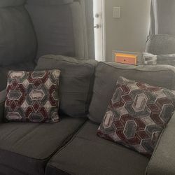 Loveseat & Sofa 