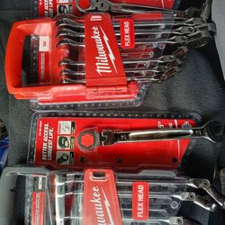 Milwaukee Flex head Combination wrench sets , Metric and SAE * New in Package *