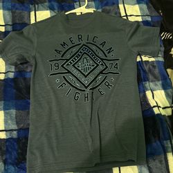 American Fighter shirt Youth small