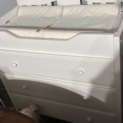 Dresser With Baby Changing Station
