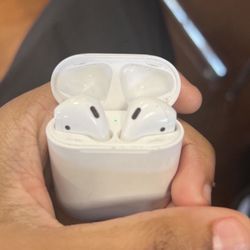 Gen 2 Airpods