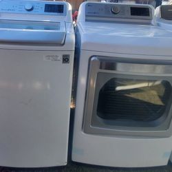 WASHER AND ELECTRIC DRYER WORKING PERFECT DELIVERY SERVICE AVAILABLE WITH INSTALLATION FOR A FEE 