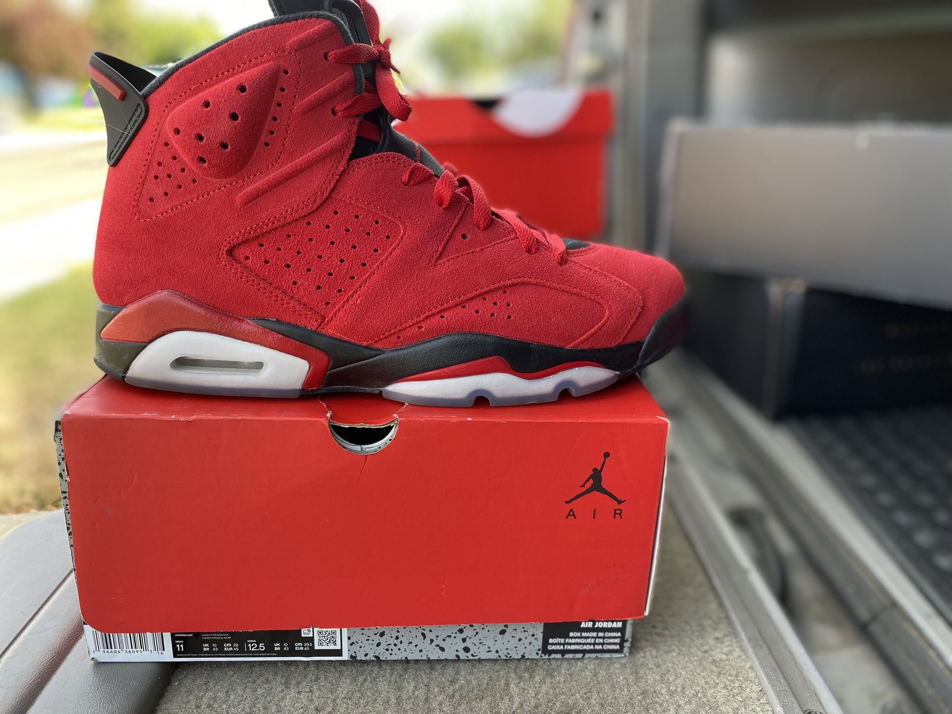 Jordan 6 Retro