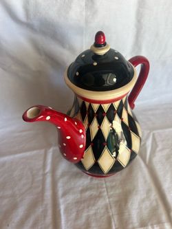 Tea pot
