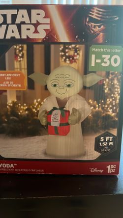 Inflatable Yoda- Christmas