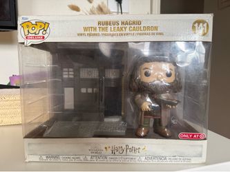 Funko Pop! Deluxe #141 – Rubeus Hagrid with the Leaky Cauldron