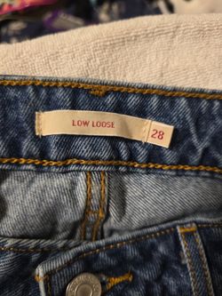 Levi low loose