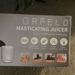 Orfeld Masticating Juicer ZM1505