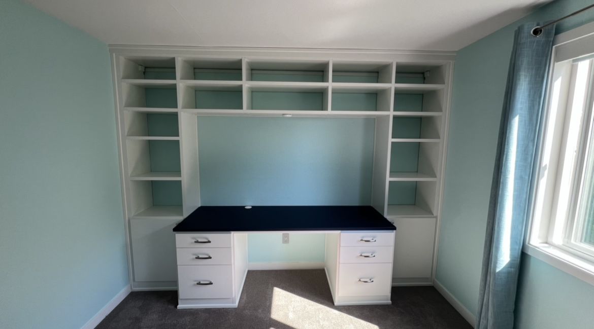 California Closets Desk