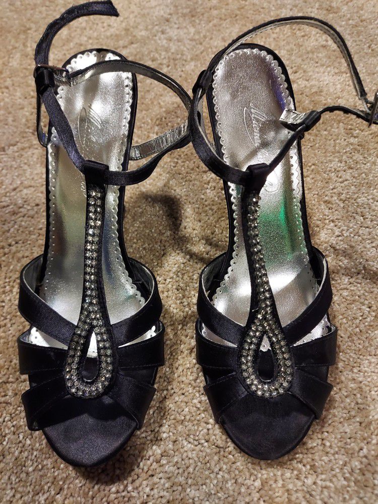 Black Wedge-heels w/Rhinestone Jewels