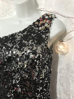 Mermaid sequin black and silver dress size small 28 inch waist (size2/4) tulle bottom