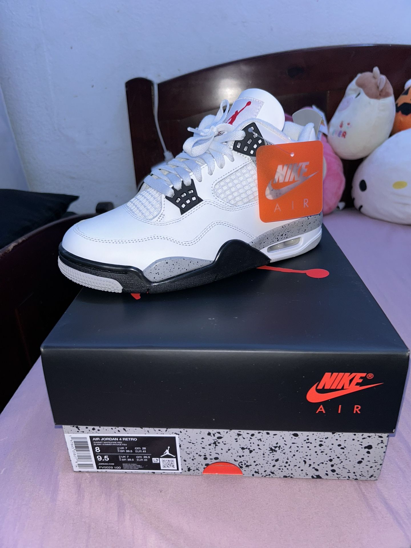 Jordan 4 Retro