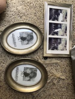 Photos and Decorative Signs