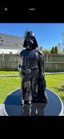 Darth Vader statue
