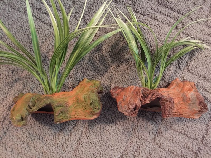 2 log aquarium ornaments
