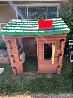 Little Tikes Log Cabin Playhouse – Large Outdoor Kids Playhouse